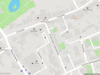 Brandweer met gepaste spoed naar de Burgemeester Dregmansstraat in Serooskerke vanwege afhijsen patient