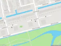 Ambulance met grote spoed naar de Pelikaansingel in Delft