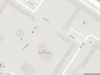 Ambulance met grote spoed naar de Benedenlangs in Amsterdam