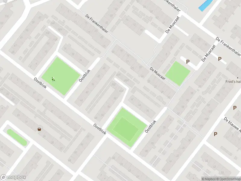 Ambulance met grote spoed naar de Hoekblok in Wateringen