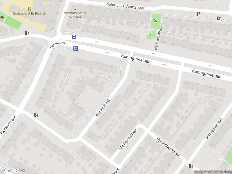 Ambulance met grote spoed naar de Acaciastraat in Leiden