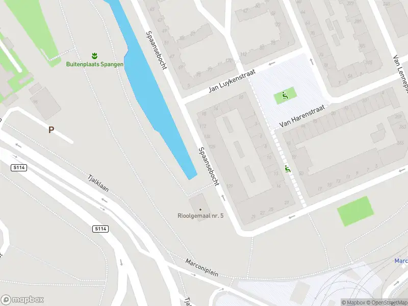 Ambulance met grote spoed naar de Spaansebocht in Rotterdam