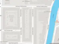 Ambulance met grote spoed naar de Jacob Marisplein in Amsterdam