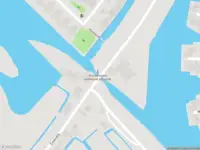 Ambulance met gepaste spoed naar de Korte Koedoodsedijk in Barendrecht