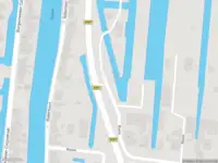 Politie met grote spoed naar de Alphenseweg in Boskoop vanwege ongeval met letsel