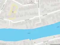 Ambulance met gepaste spoed naar de Kerkstraat in Alblasserdam