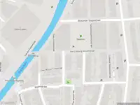 Ambulance met grote spoed naar de Van Limburg Stirumstraat in Leiden