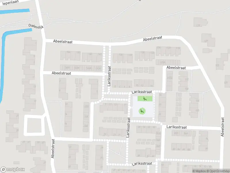 Ambulance met grote spoed naar de Lariksstraat in Dordrecht