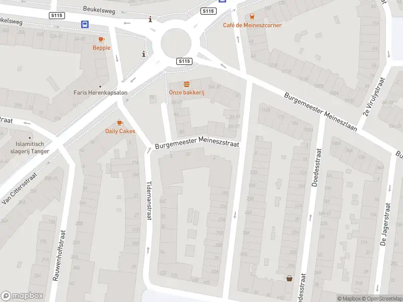 Ambulance met grote spoed naar de Burgemeester Meineszstraat in Rotterdam