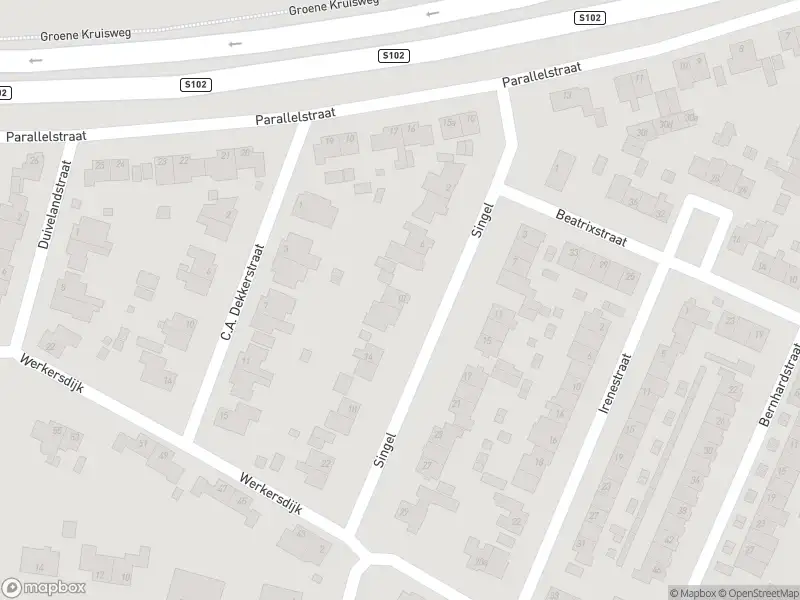 Ambulance met grote spoed naar de Singel in Rhoon