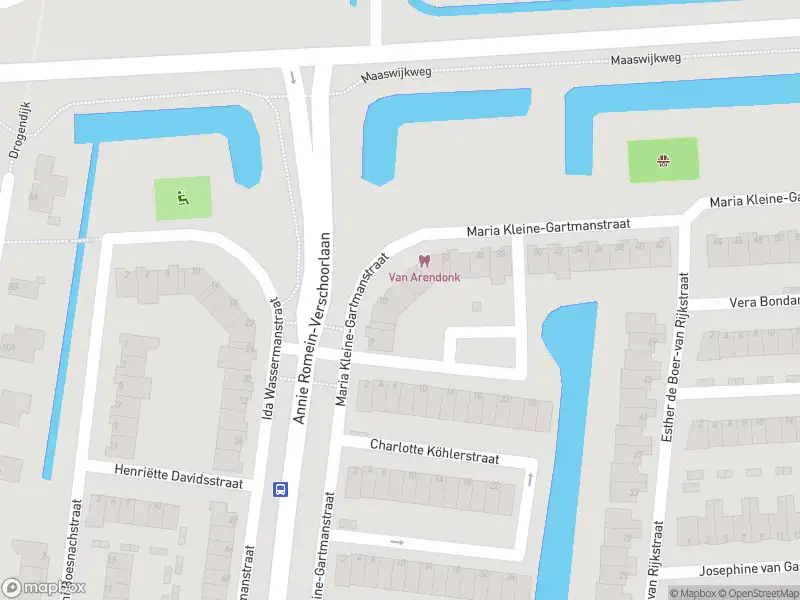 Ambulance met gepaste spoed naar de Maria Kleine-Gartmanstraat in Spijkenisse