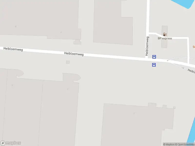 Brandweer met grote spoed naar de Heibloemweg in Helmond vanwege reanimatie