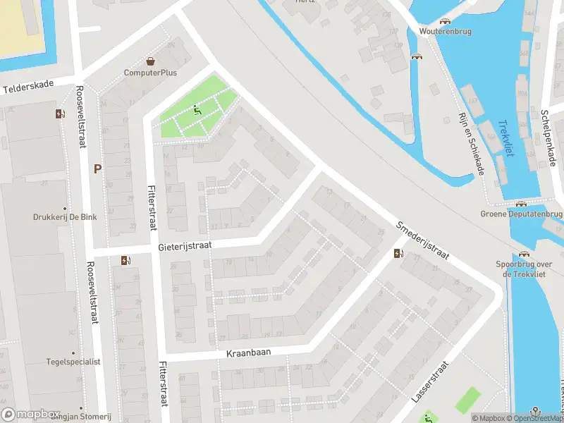 Ambulance met gepaste spoed naar de Gieterijstraat in Leiden