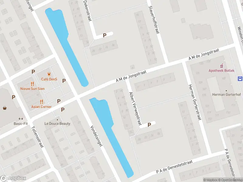 Ambulance met gepaste spoed naar de Albert Verweystraat in Spijkenisse