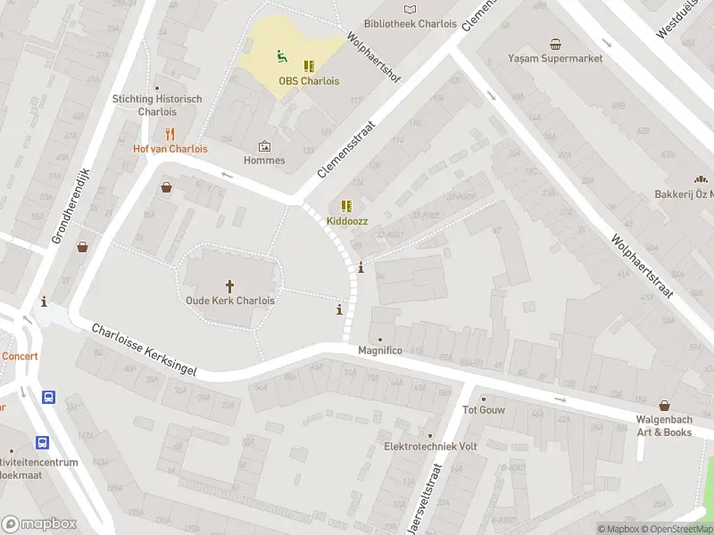 Ambulance met gepaste spoed naar de Charloisse Kerksingel in Rotterdam