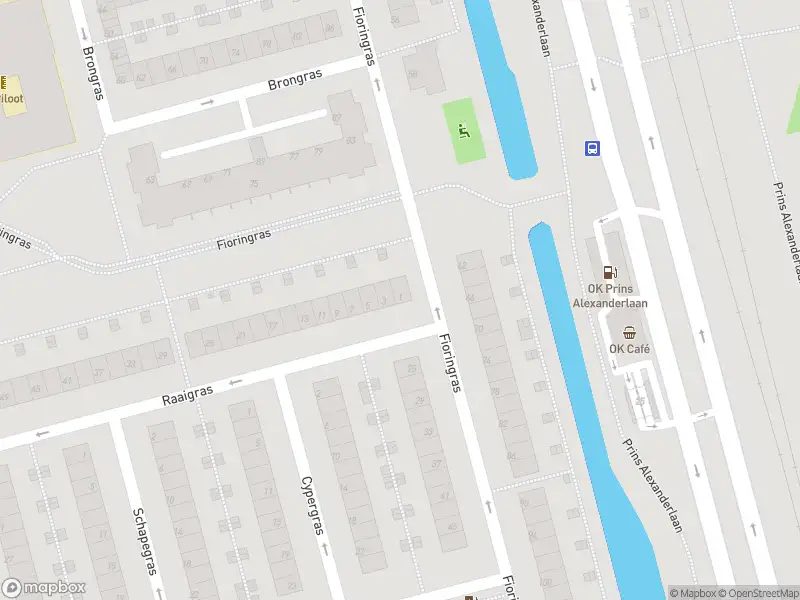 Ambulance met grote spoed naar de Raaigras in Rotterdam