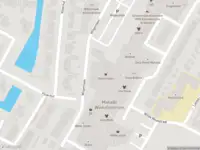 Ambulance met gepaste spoed naar de Wilgenlaan in Alblasserdam