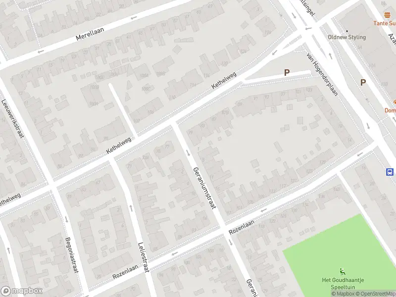 Ambulance met gepaste spoed naar de Geraniumstraat in Vlaardingen