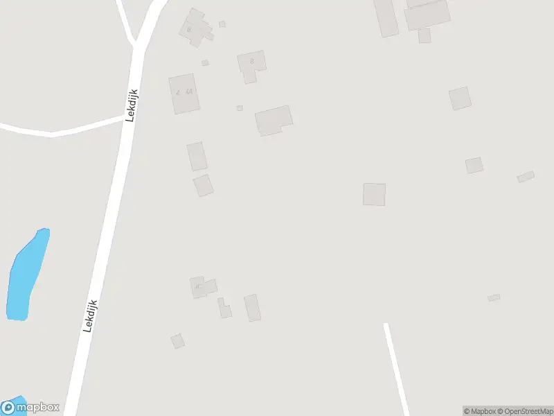 Ambulance met grote spoed naar de Lekdijk in Tienhoven