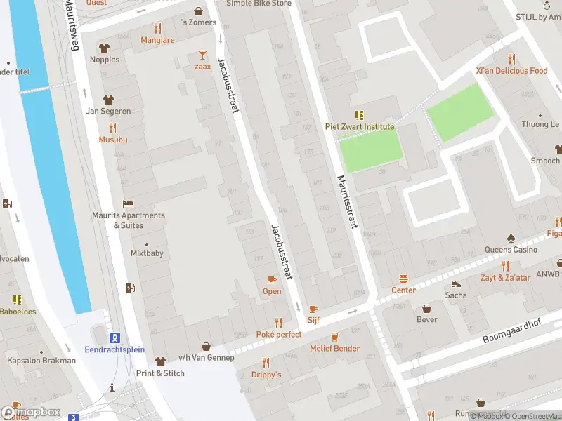 Ambulance met gepaste spoed naar de Jacobusstraat in Rotterdam