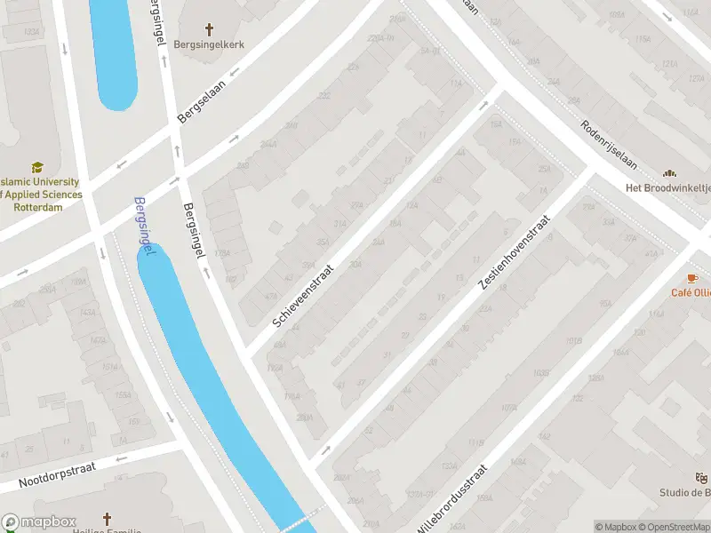 Ambulance met grote spoed naar de Schieveenstraat in Rotterdam