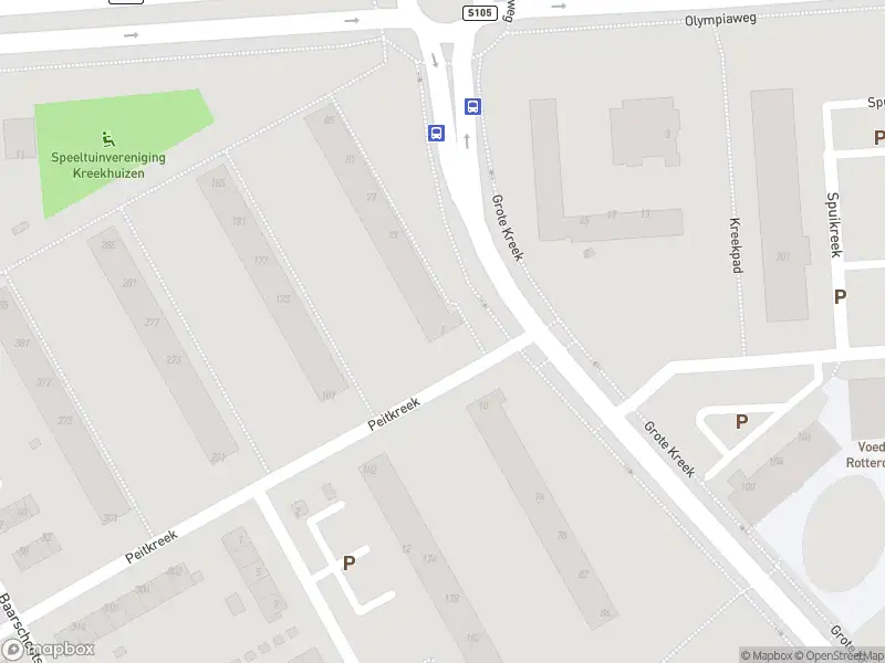 Ambulance met grote spoed naar de Peitkreek in Rotterdam