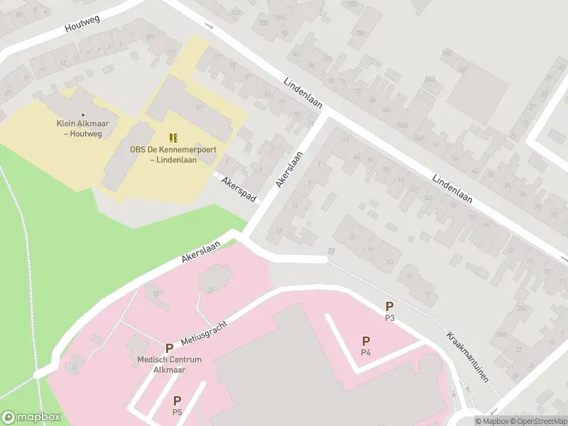 Ambulance met gepaste spoed naar de Lindenlaan in Alkmaar