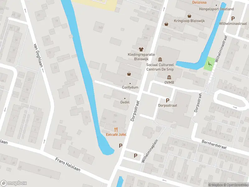 Ambulance met grote spoed naar de Dorpsstraat in Bleiswijk