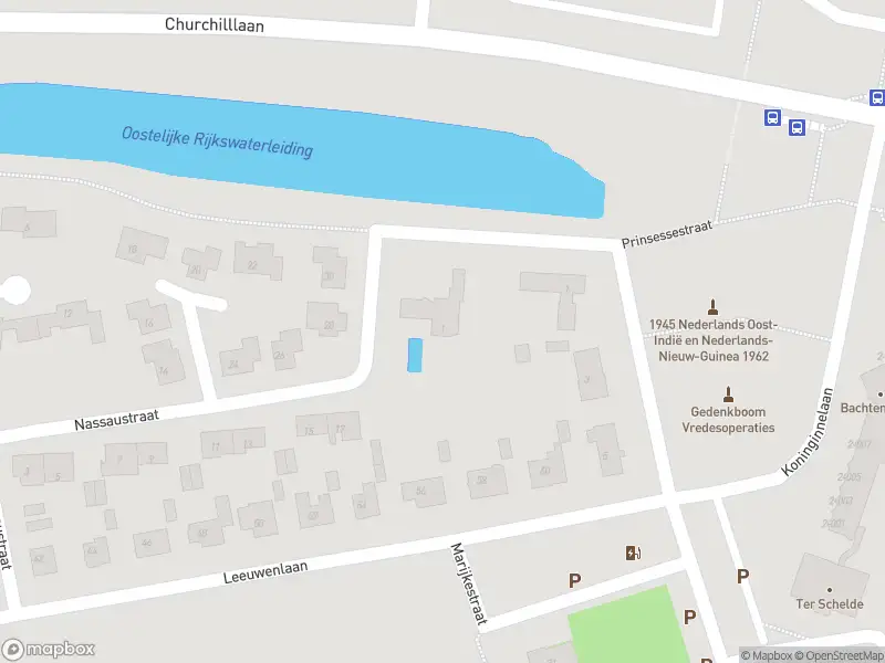 Brandweer en politie met grote spoed naar de Prinsessestraat in Terneuzen vanwege personen te water