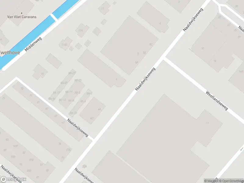 Ambulance met grote spoed naar de Naaldwijkseweg in Wateringen