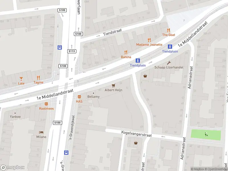 Ambulance met gepaste spoed naar de Korte Bajonetstraat in Rotterdam