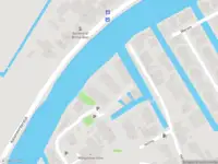 Ambulance met gepaste spoed naar de Nordiawerf in Aalsmeer