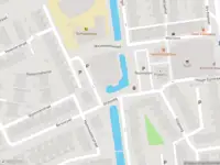 Ambulance met gepaste spoed naar de Griendwerkerstraat in Schiedam