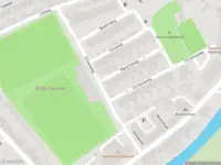 Ambulance met grote spoed naar de Margrietweg in Kinderdijk