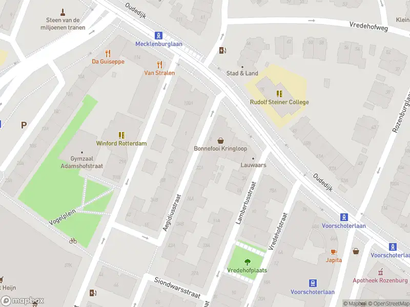 Ambulance met grote spoed naar de Aegidiusstraat in Rotterdam