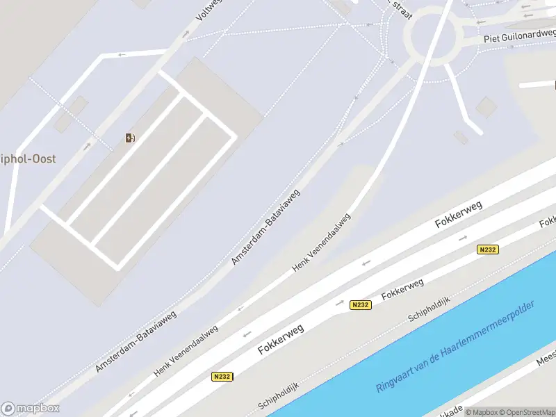 Brandweer met grote spoed naar de Amsterdam-Bataviaweg in Schiphol vanwege afgaan automatisch brandalarm