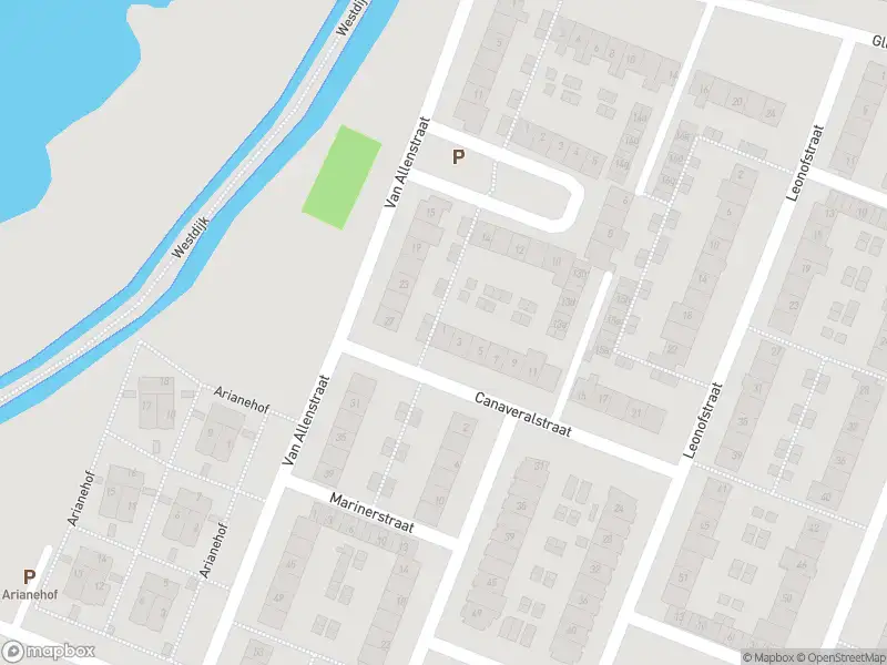 Ambulance met grote spoed naar de Canaveralstraat in Krommenie