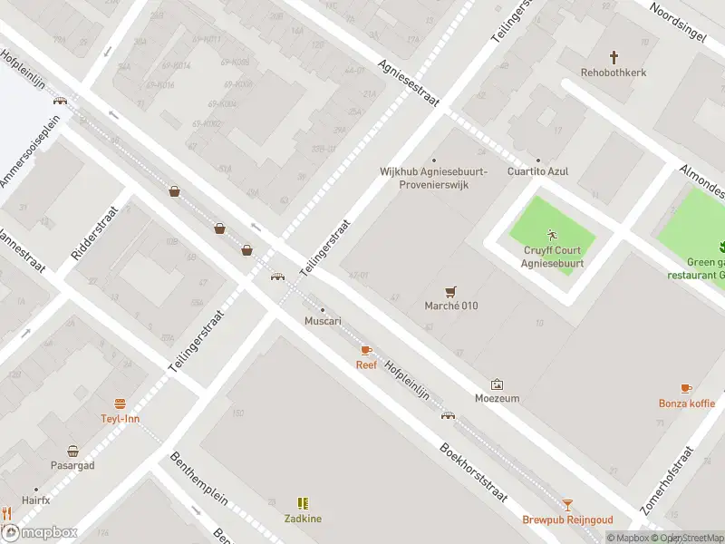 Ambulance met grote spoed naar de Teilingerstraat in Rotterdam