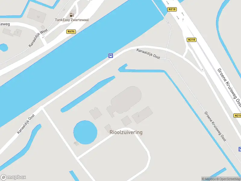 Ambulance met gepaste spoed naar de Kanaaldijk Oost in Heenvliet