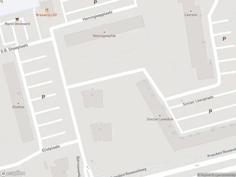 Ambulance naar de Sinclair Lewisplaats in Rotterdam