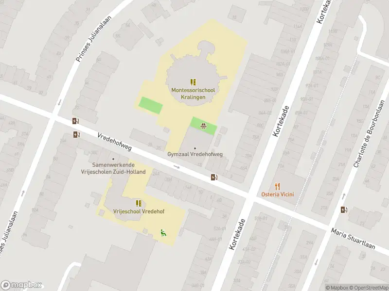 Ambulance met grote spoed naar de Vredehofweg in Rotterdam