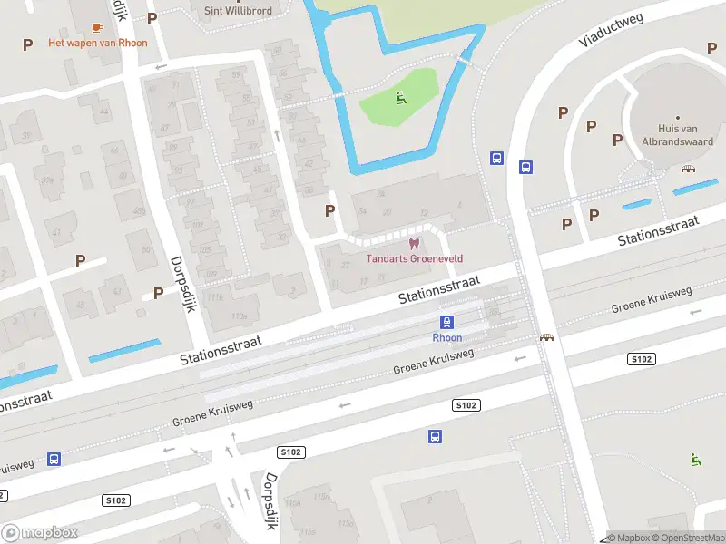 Ambulance met gepaste spoed naar de Anthony van Hobokenstraat in Rhoon