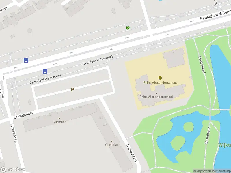 Ambulance met grote spoed naar de Curieplaats in Rotterdam