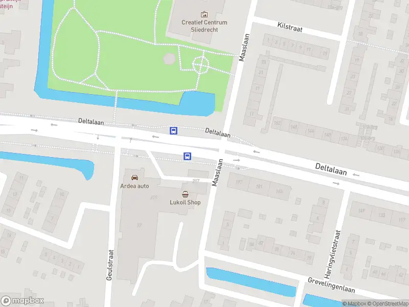 Ambulance met gepaste spoed naar de Maaslaan in Sliedrecht