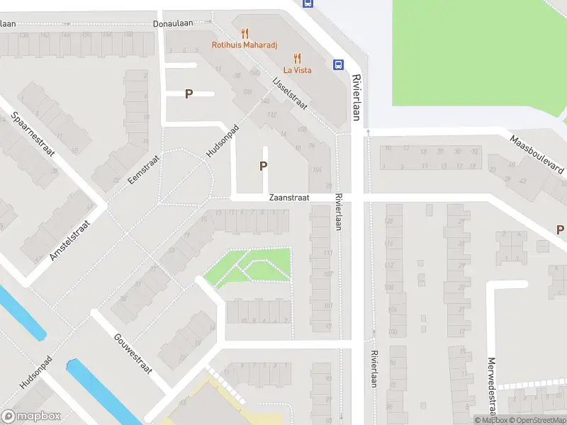 Ambulance met gepaste spoed naar de Zaanstraat in Spijkenisse