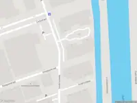 Ambulance met grote spoed naar de Innsbruckweg in Rotterdam