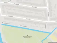 Ambulance met gepaste spoed naar de Julianalaan in Vlaardingen