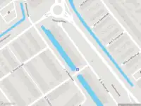 Ambulance met grote spoed naar de B. de Roijstraat in Spijkenisse