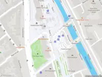 Ambulance met gepaste spoed naar de Stationsplein in Delft