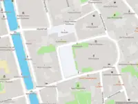 Ambulance met gepaste spoed naar de Clarensteeg in Leiden